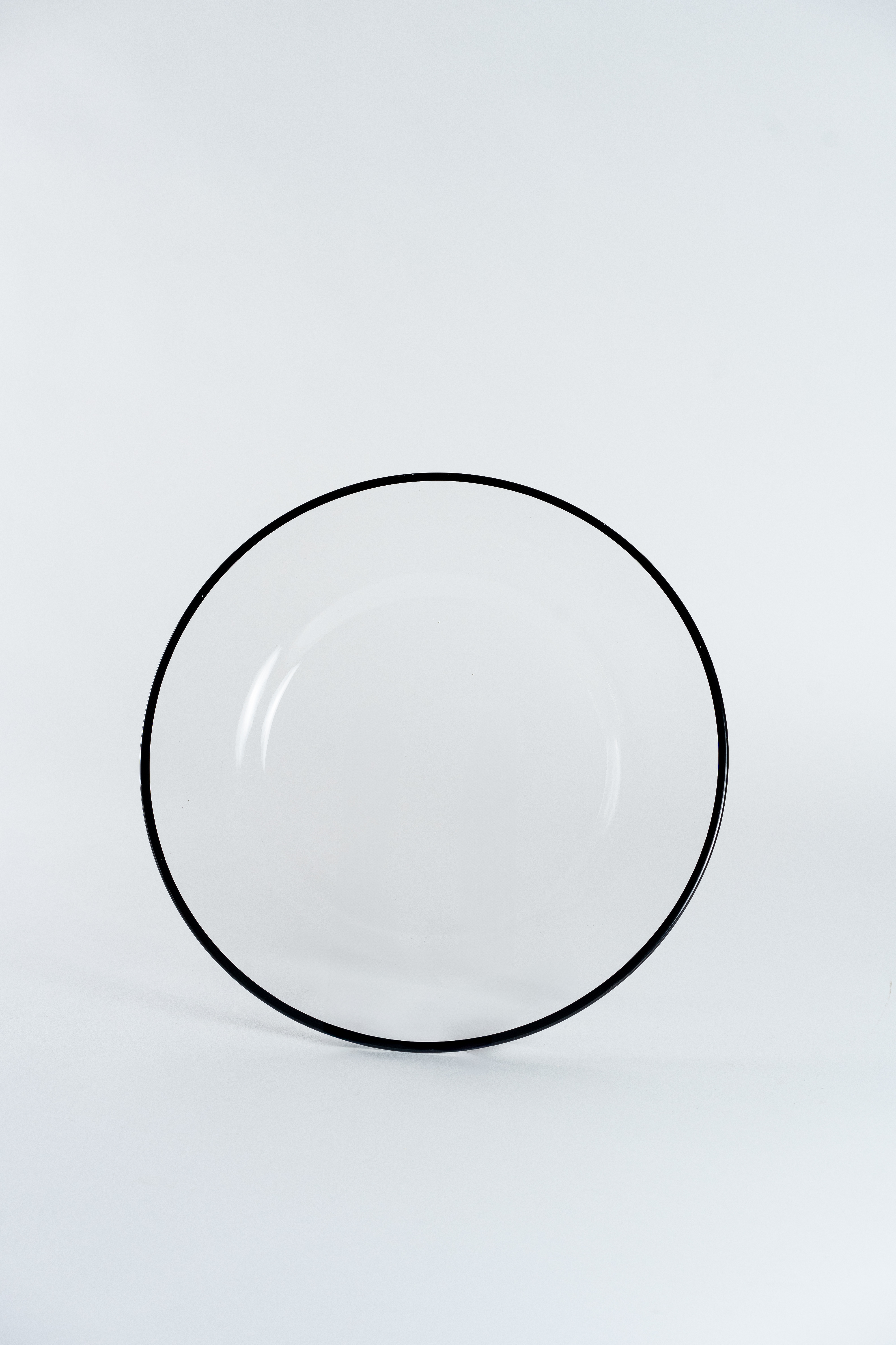 Bajo Plato Filo Negro